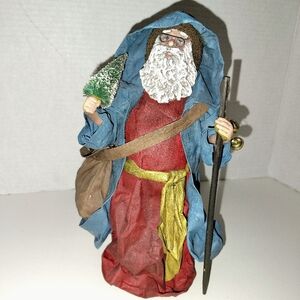 Vintage Paper Mache Woodland Santa Figurine   KK